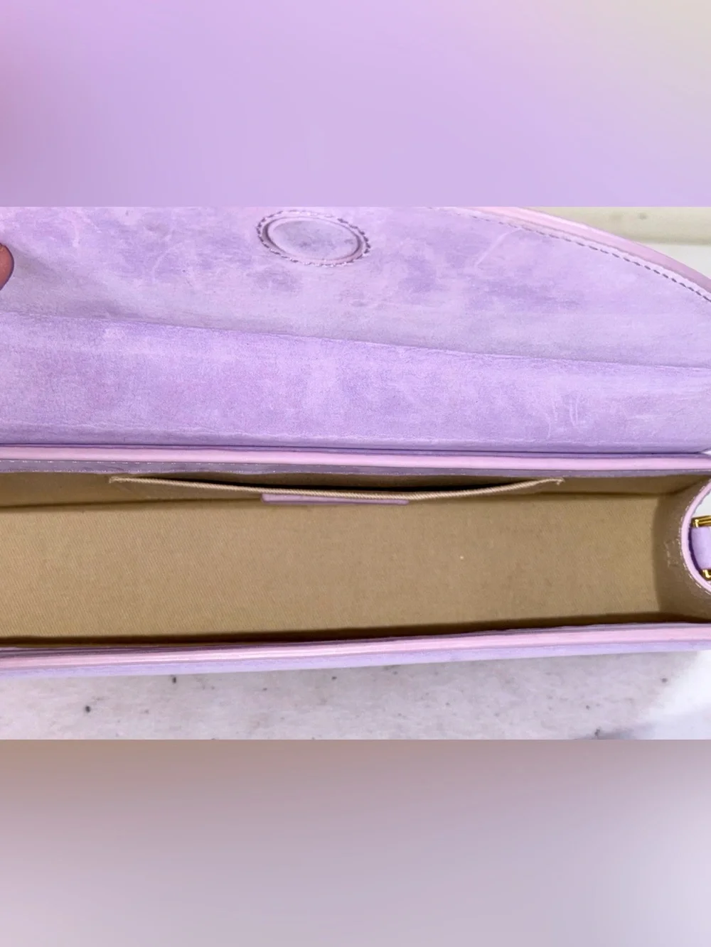 JACQUEMUS “LE SAC ROND” HANDBAG IN LAVENDER SUEDE - Picture 9 of 10